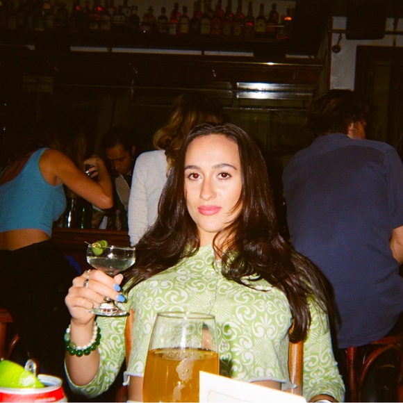 Meet your Posher, Lucia - Picture 1 of 1